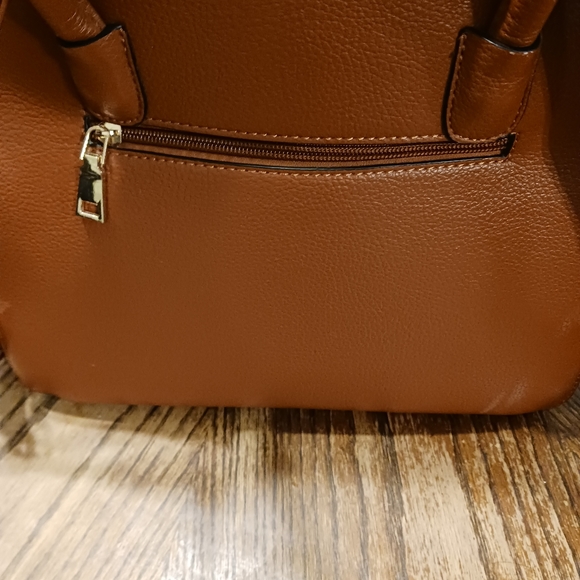 Handbag - Picture 2 of 4